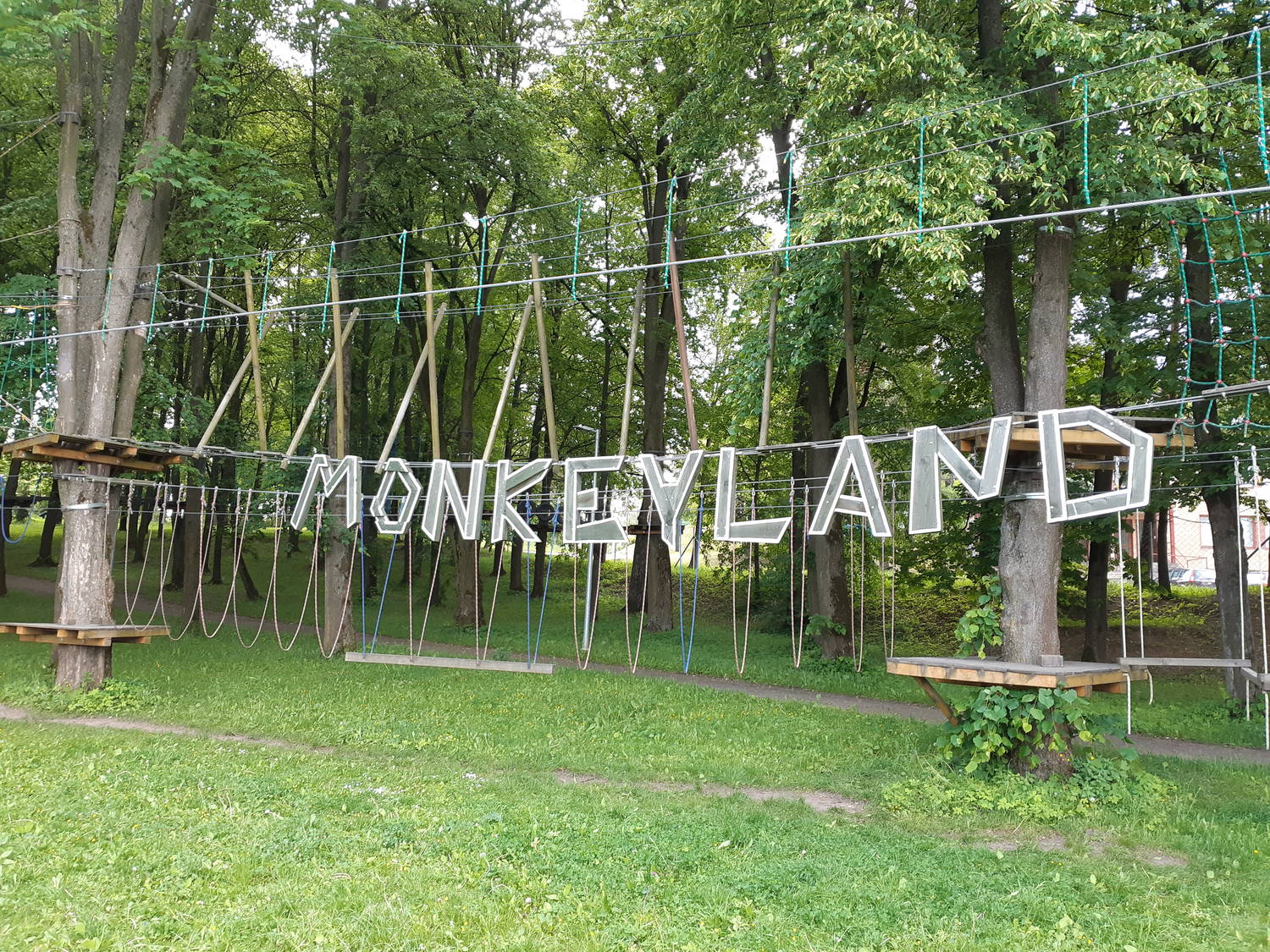 Lanový park Monkeyland