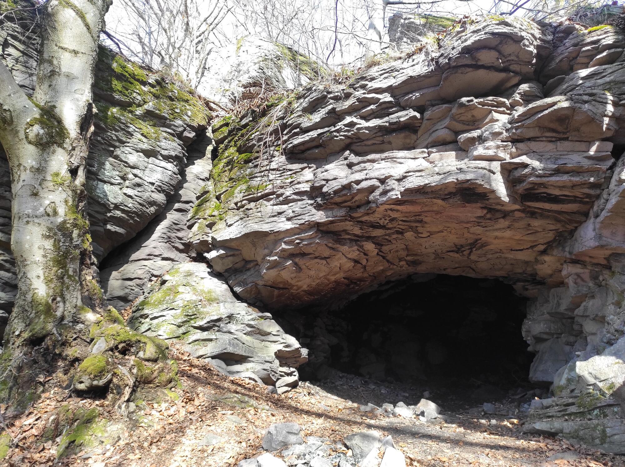 Jaskyňa Jánošíkova skrýša