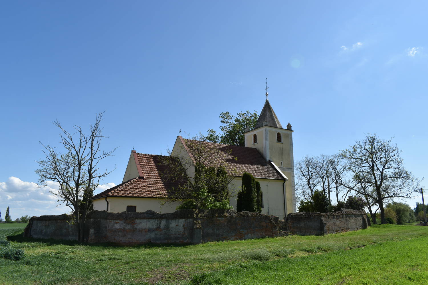Kostol sv. Margity Malá Mača