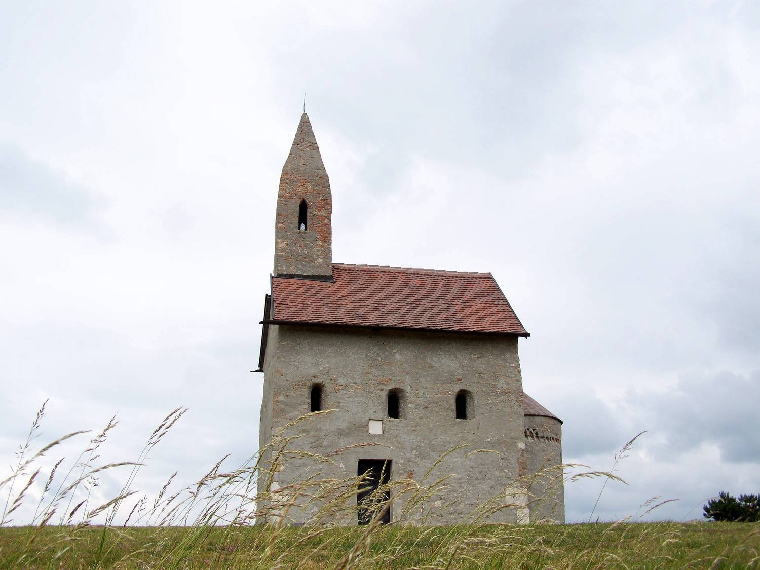 Kostol sv. Michala archanjela - Dražovce